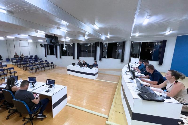 Vereadores aprovam Projeto do Executivo para garantir piso salarial dos Agentes Comunitários de Saúde e de Combate às Endemias